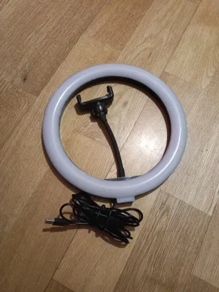 Aro de luz con trípode