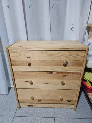 Cajonera de pino Ikea