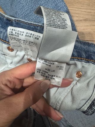 Jeans Levi's unisex strappati blu