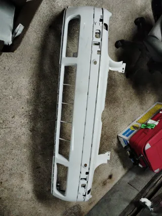 Defensa Delantera Golf IV Blanca