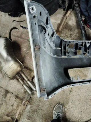 Defensa Delantera Golf IV Blanca