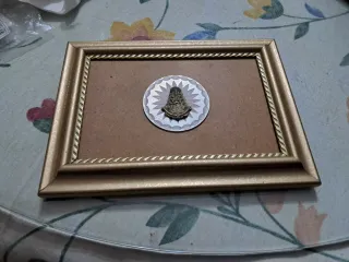 Cuadro con medallón de la Virgen del Rocío