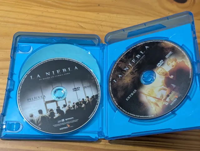 La Niebla Blu-ray Edición Especial 3 Discos
