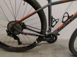 Bicicleta de Montaña Gris y Naranja