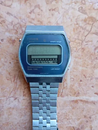 Reloj Citizen Digital Plata y Negro