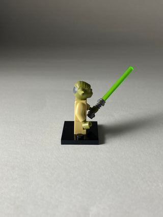 Yoda - Figurine Type Lego Star Wars 5