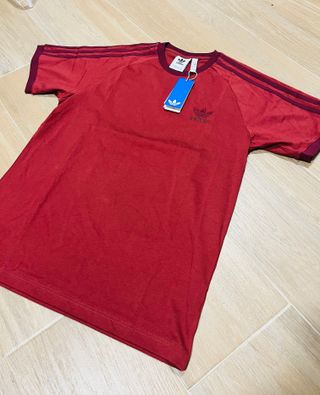 Camiseta Adidas Classics M a estrenar