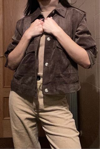 Chaqueta corta en pana suave