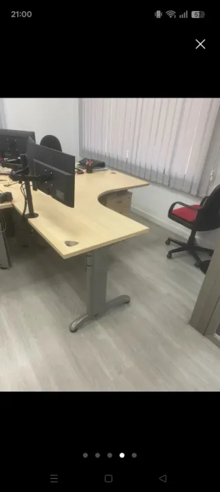 Urge 3 tavoli da ufficio angolari