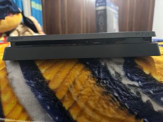 PS4 Limited Edition Days of Play + Juegos