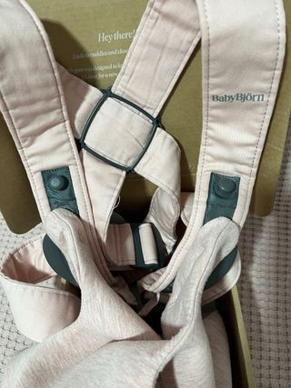 Mochila Porta Bebés BabyBjörn Rosa