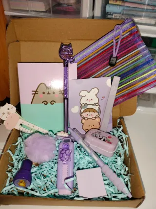 Material escolar Kawaii morado