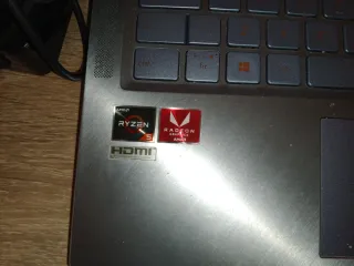 Portátil Asus Ryzen 5..