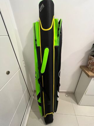 Funda Kali Kunan para cañas de pescar sin usar