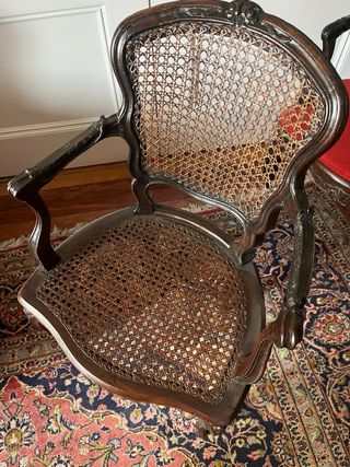 Set di 2 sedie in legno, vimini e cuscino rosso