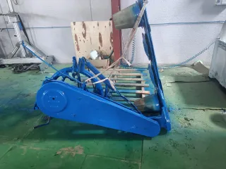 Arado de tractor verde tractores abonadora y segad