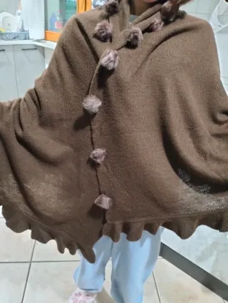 Mantella donna marrone