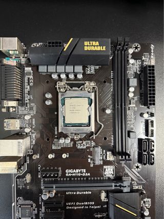 Placa Base Gigabyte GA-H110-D3A + Intel i7-7700