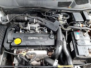 1053704 centralita motor uce 8973065750 opel astra