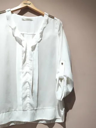 Blusa blanca elegante