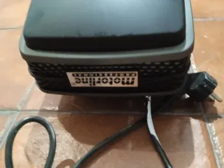 Motor Puerta Garaje , con dos mandos y manual uso.