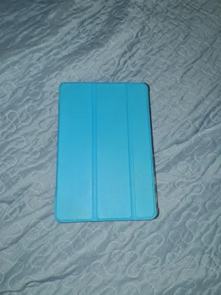 Tablet beige y marrón