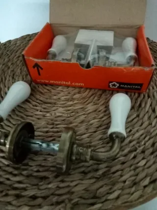 Manetas de latón más regalo