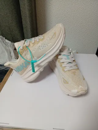 Zapatillas noka Beige y Turquesa