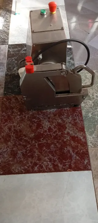 Cortadora de fiambre profesional