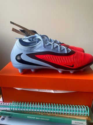 Botas Futbol Nike Phantom 6 Low AG PRO