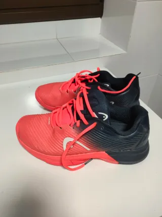 Zapatillas pádel HEAD negras y rojas