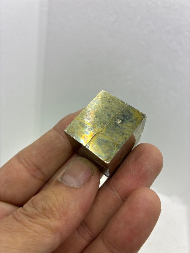 Mineral de pirita cúbica