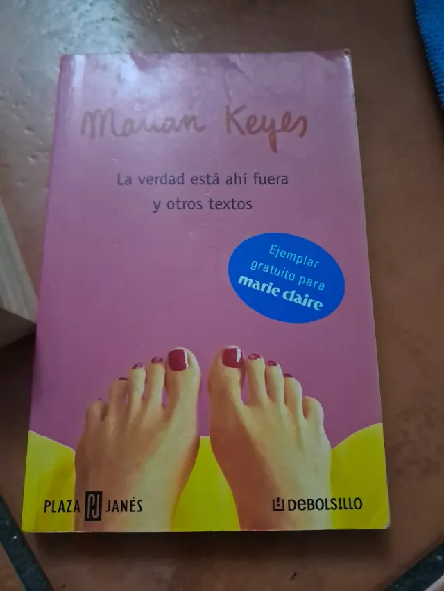 Lote de dos títulos y uno de regalo