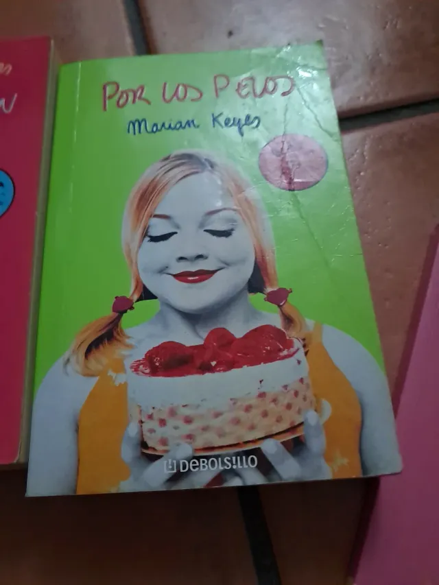 Lote de dos títulos y uno de regalo