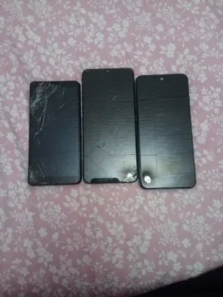 3 Cellulari per ricambi (Vivo, ZTE)