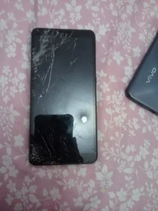 3 Cellulari per ricambi (Vivo, ZTE)