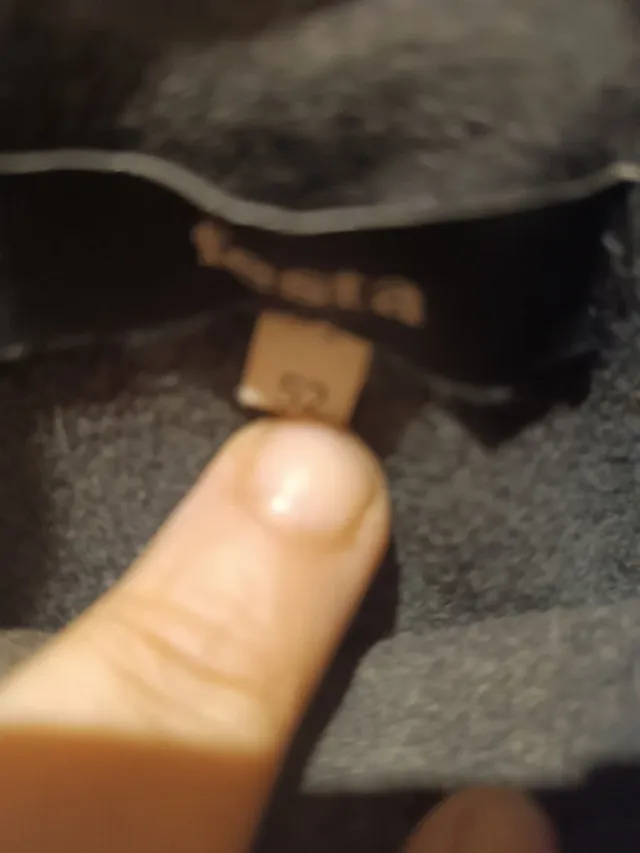 Abrigo de invierno gris