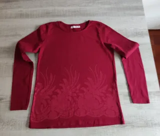 Camiseta mujer roja manga larga con estampado