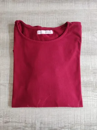 Camiseta mujer roja manga larga con estampado