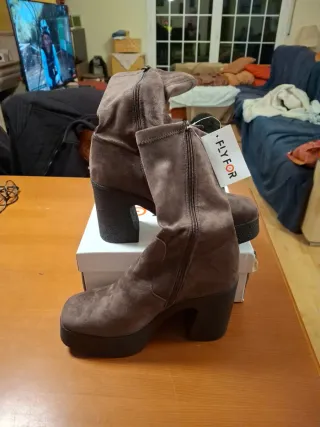 Botas media caña con plataforma