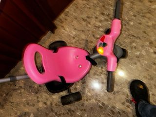 Triciclo rosa para niña