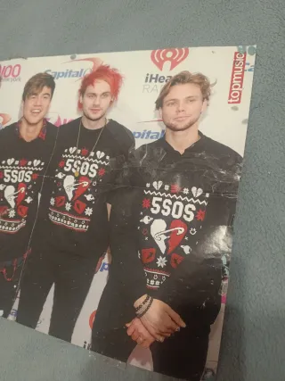Posters 5SOS y 1D