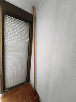 Balconera con persiana con cristal doble