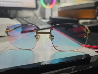 Gafas de sol vintage doradas