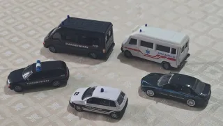 Modellini Auto Forze dell'Ordine e Ambulanza