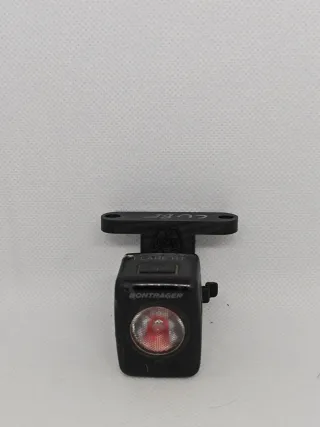 Soporte luz trasera BONTRAGER para sillin cube