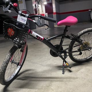 Bicicleta niña 20 pulgadas, extra cesta y pata.