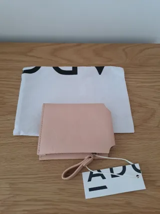 Cartera piel Adolfo Domínguez