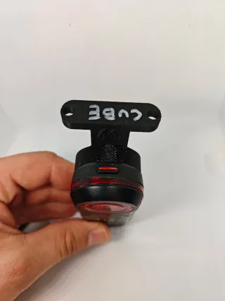 Soporte Garmin Varia para sillín Cube