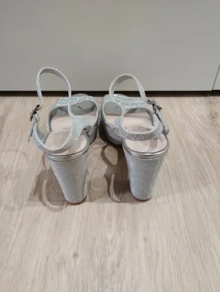 Zapatos de fiesta plateados tacón plataforma